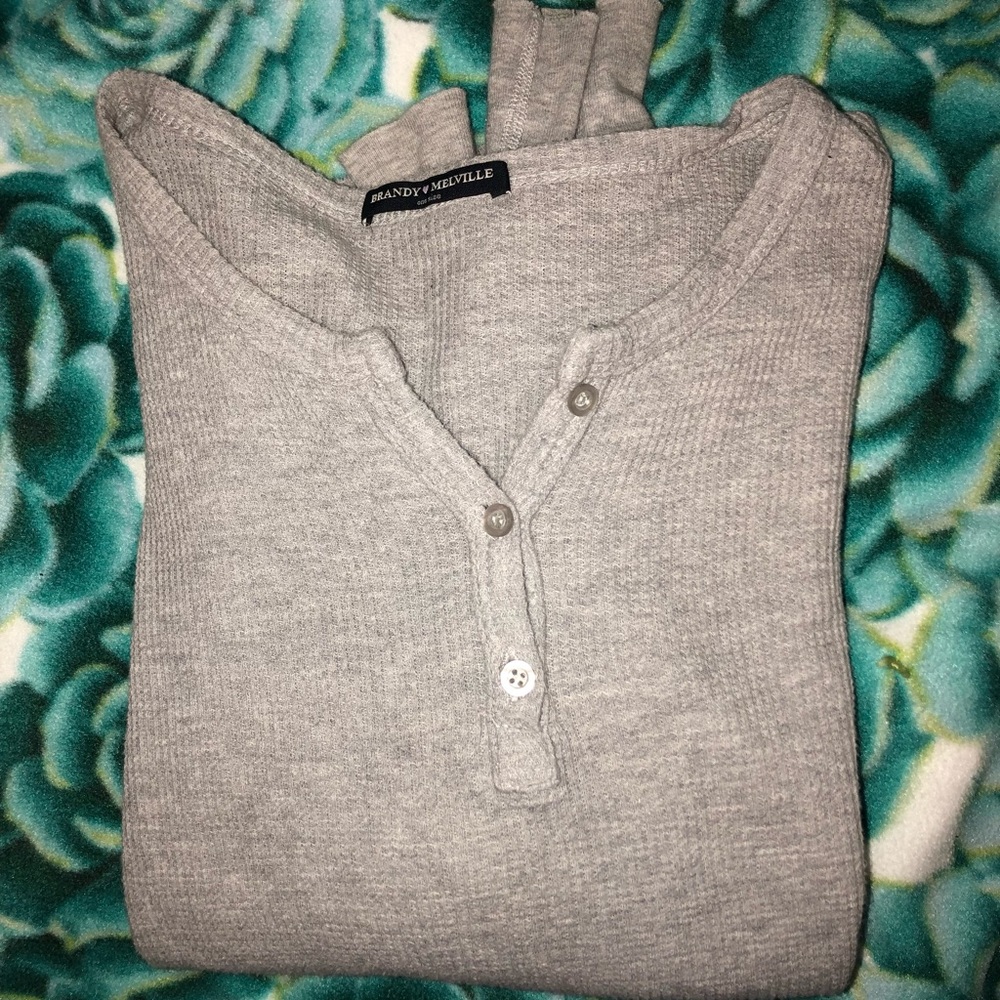brandy melville light grey long sleeve